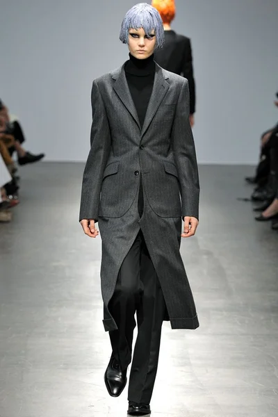 Look 37